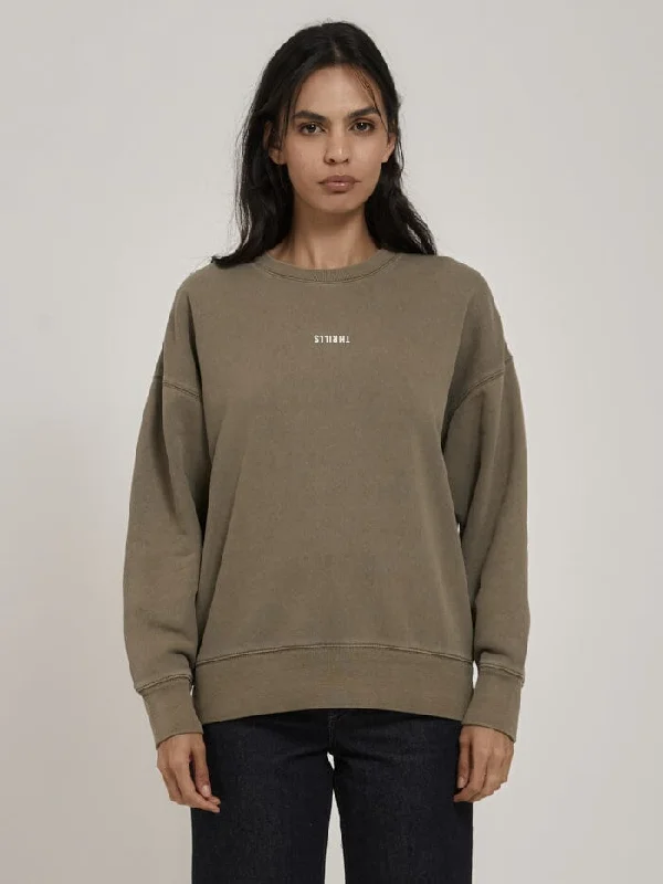 Functional Layers Minimal Thrills Slouch Crew - Dune
