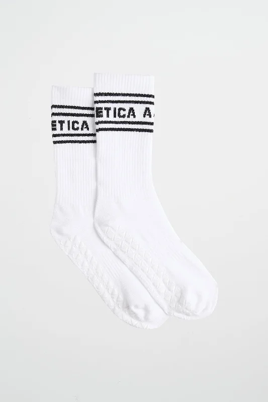Trendy Apparel Classic Logo Pilates Sock 032