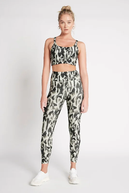 Outdoor Wear High Rise 7/8 Legging 203