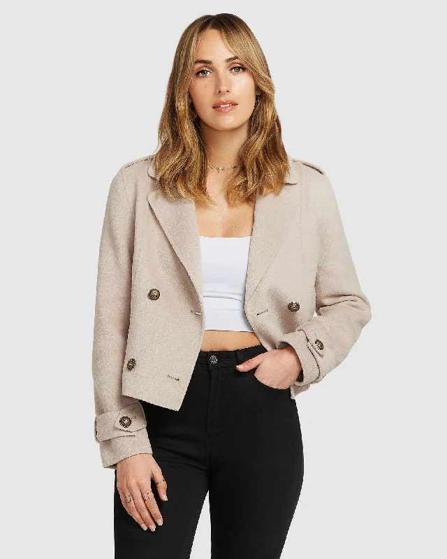 Simple Outfits Better OffMilitary Peacoat