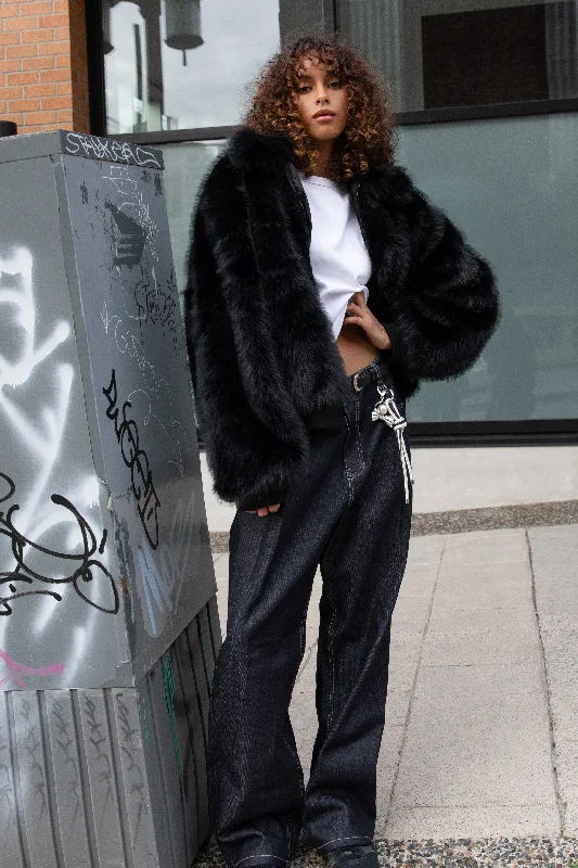Premium Outfits FUZZY BOMBER JACKET