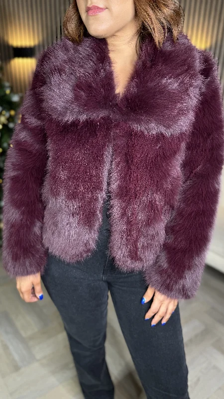 Weekend Outfits Georgia Burgundy Collared Fur Detail Jacket