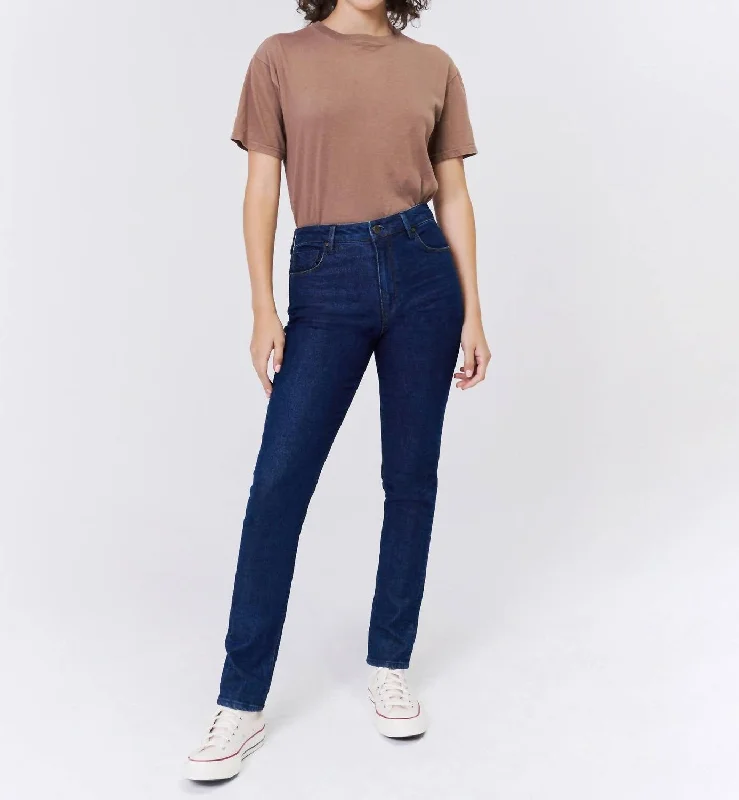 Smart Layers Joan Straight Fit Jeans In Classic