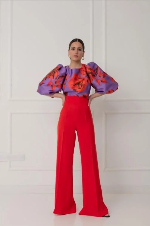 Sporty Sneakers Matilde Cano Mikado Top And Coral Trouser