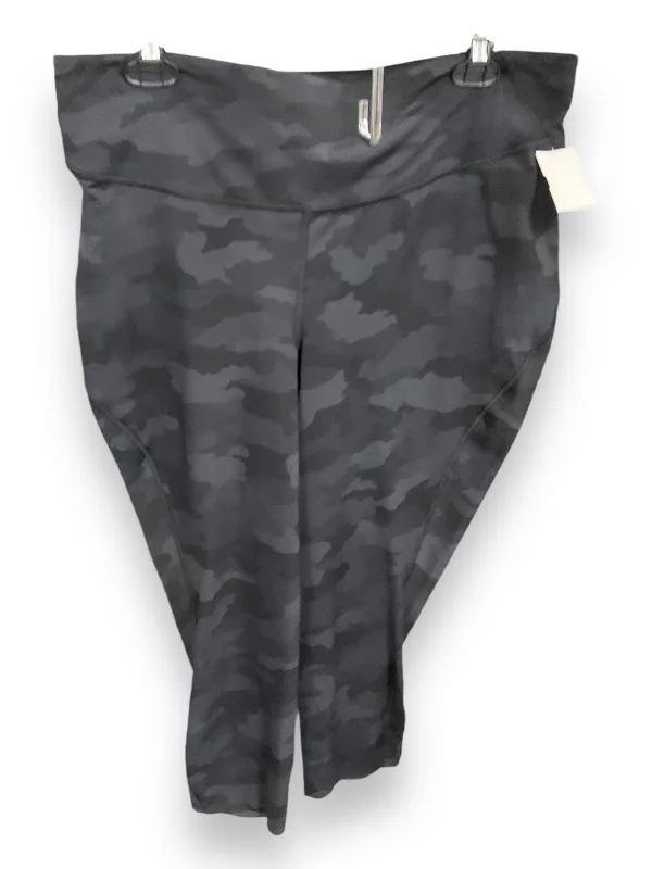Comfortable Outfits Athletic Leggings By Lululemon In Camouflage Print, Size: 16