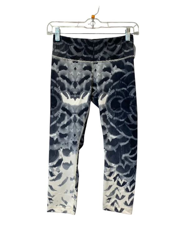 Relaxed Trousers Athletic Leggings By Lululemon In Grey & White, Size: 4