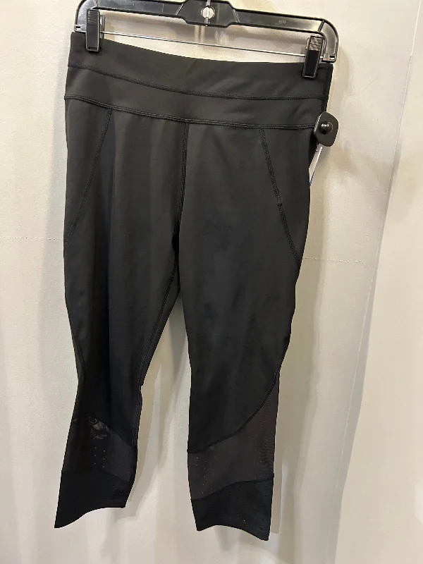Timeless Style Athletic Leggings Capris By Athleta In Black, Size: 8