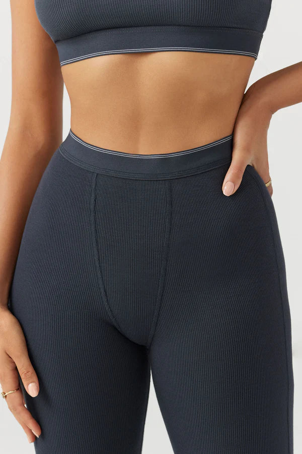 Stylish Layers Joah Brown Essential Legging