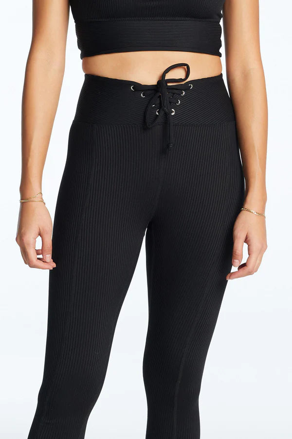 Lightweight Outerwear Ribbed Football Leggings in Black