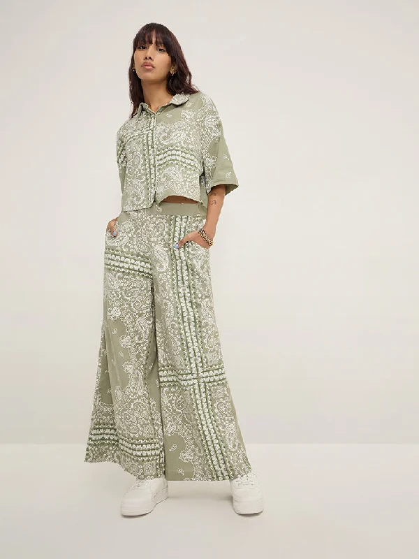 Flexible Outerwear Bombay Paisley Sage Paisley Printed High-Rise Wide Leg Cotton Blend Pants