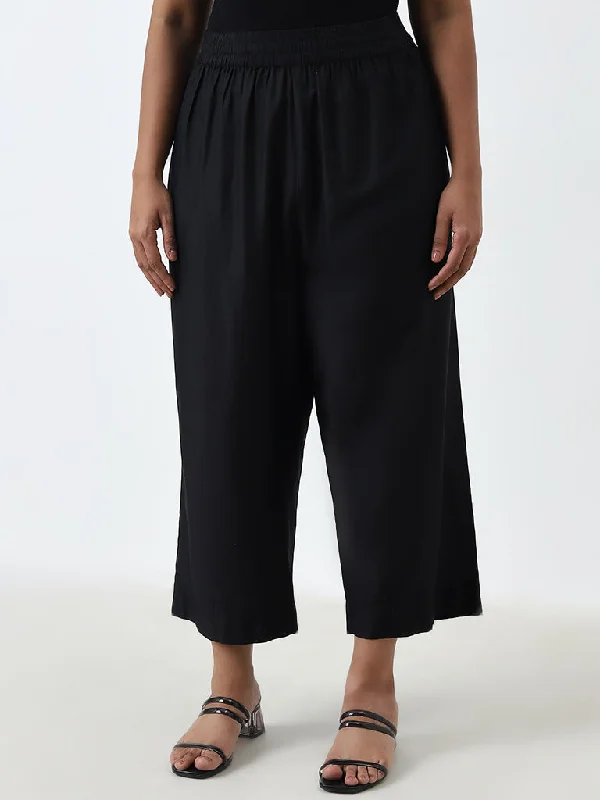Tech Jackets Diza Black Solid High-Rise Ethnic Pants