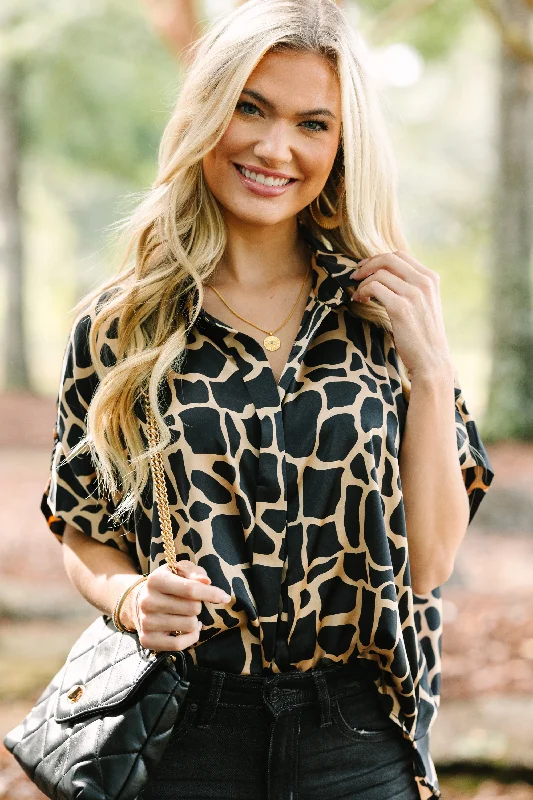 Fashion Vests Feeling Your Best Black Giraffe Print Blouse