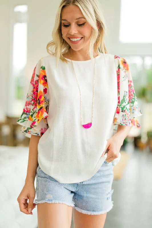 Premium Outfits Hear The News White Floral Top