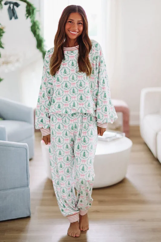 Street Hoodies Santa's Fav Loungewear Pants - Ivory