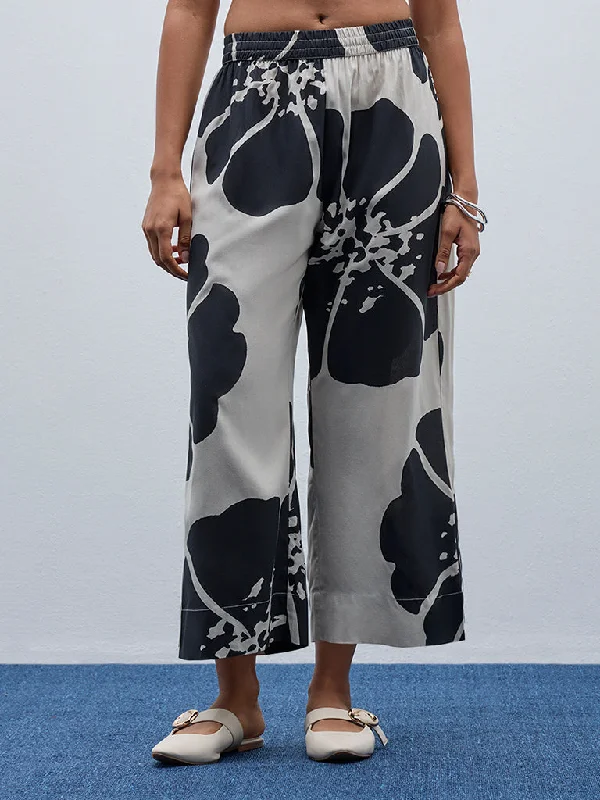 Lightweight Coats Utsa Black & Off-White High-Rise Floral Printed Ethnic Pants