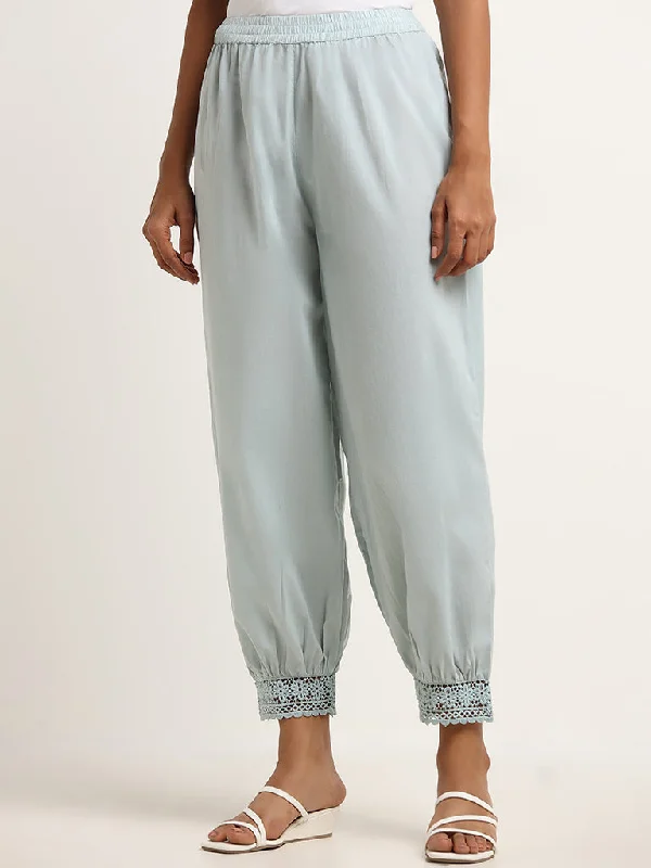 Casual Sneakers Utsa Light Blue Crochet-Trimmed Pants