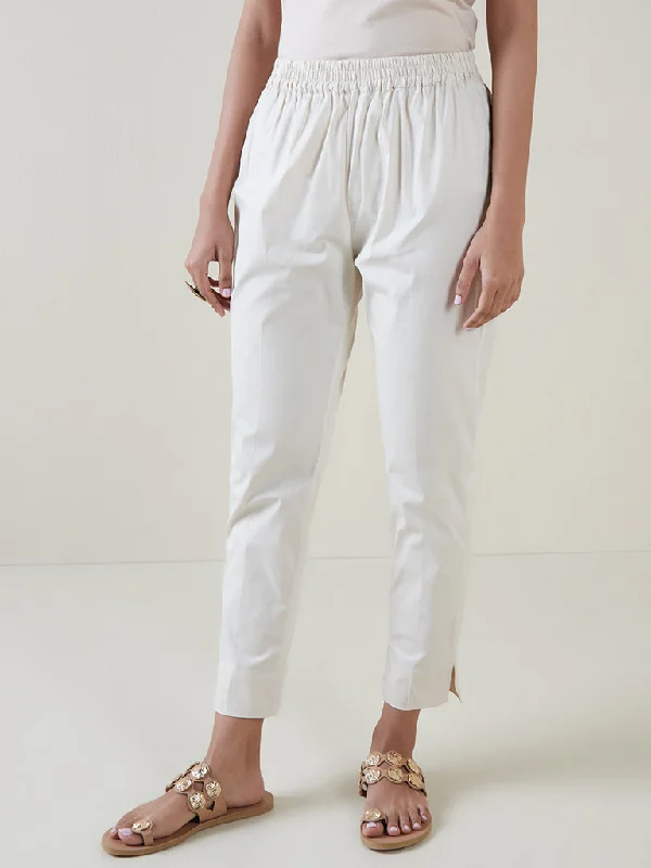Classic Coats Utsa Off-White Cotton Blend Tapered Cropped Pants
