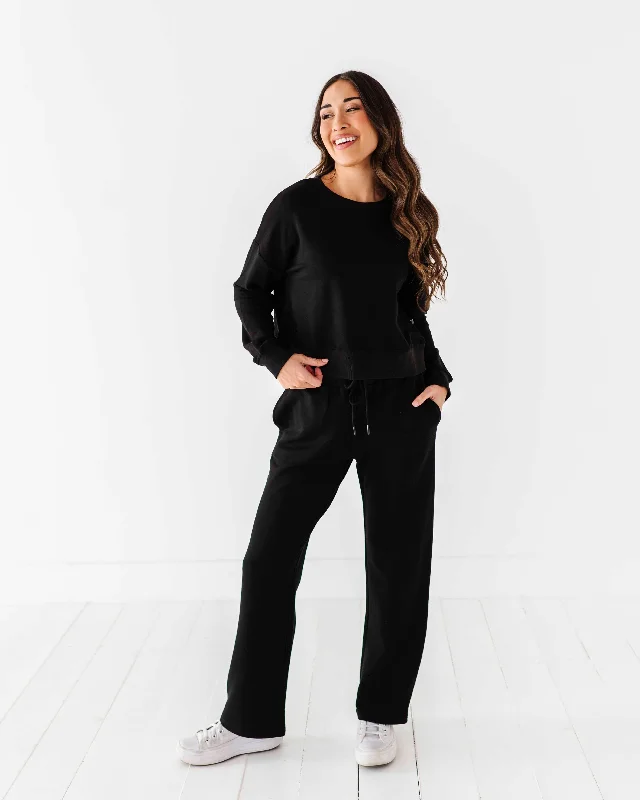 Long Trench Coats Women's Cropped Sweatshirt & Wide Leg Jogger Pants Set - Black